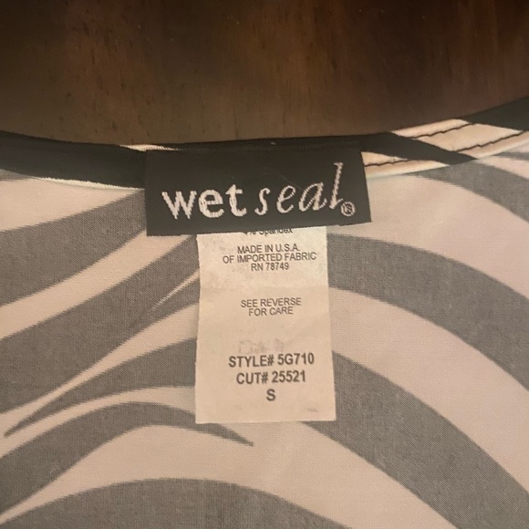 vintage wet seal zebra print wrap top - Picture 2 of 3